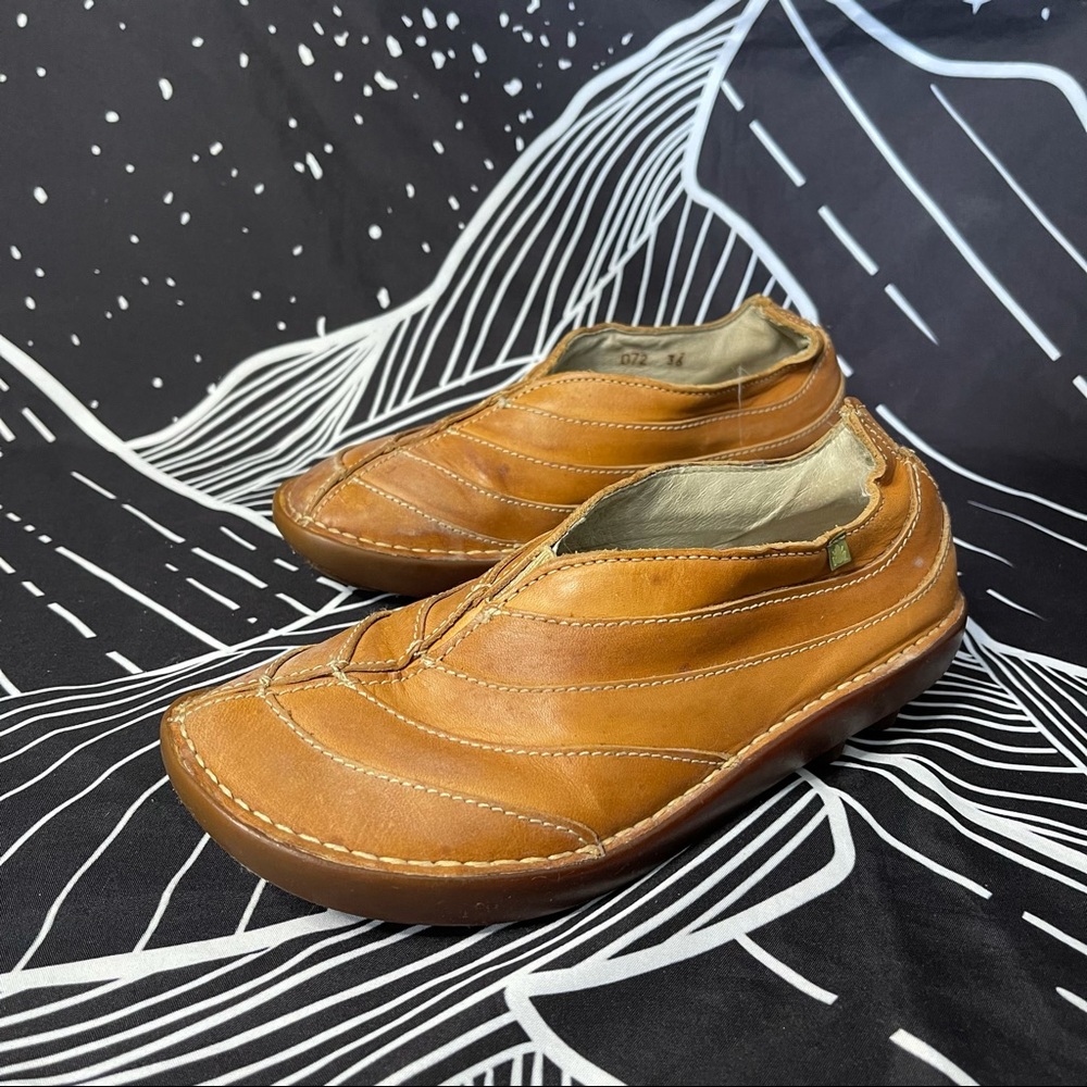 El Naturalista Leather Slip Ons